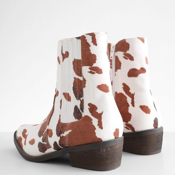 ARIDER Western Cow Print Ankle Booties - Picture 3 of 9